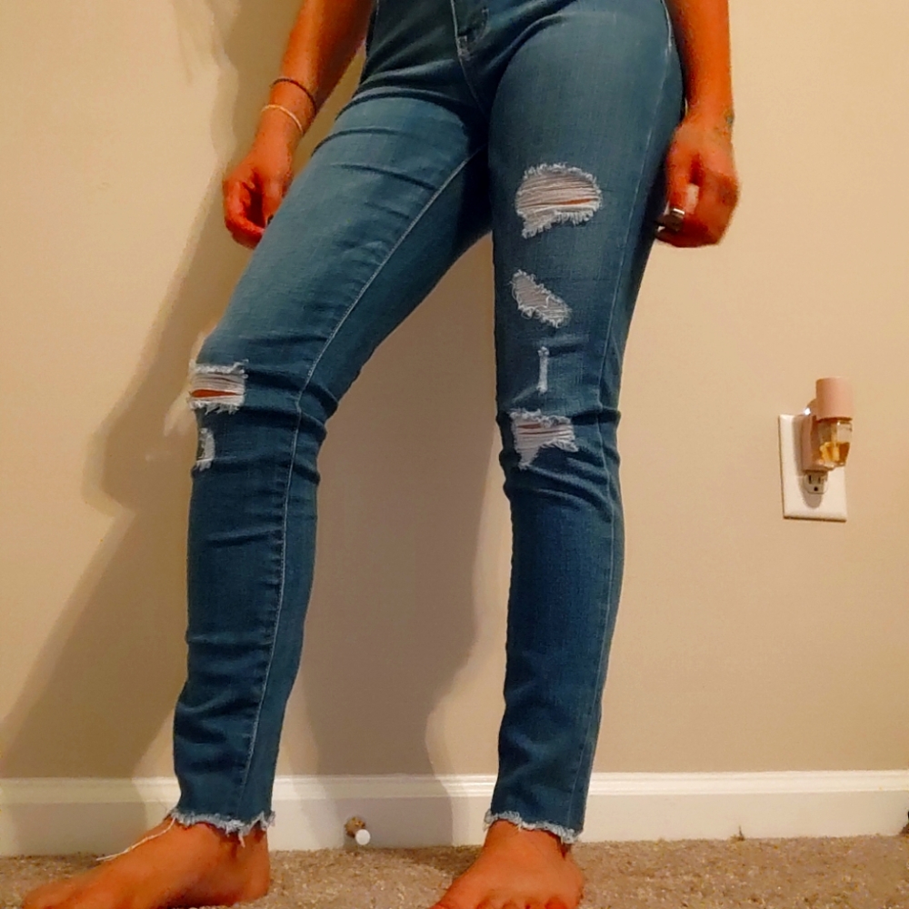 Jeans tight riped jeans